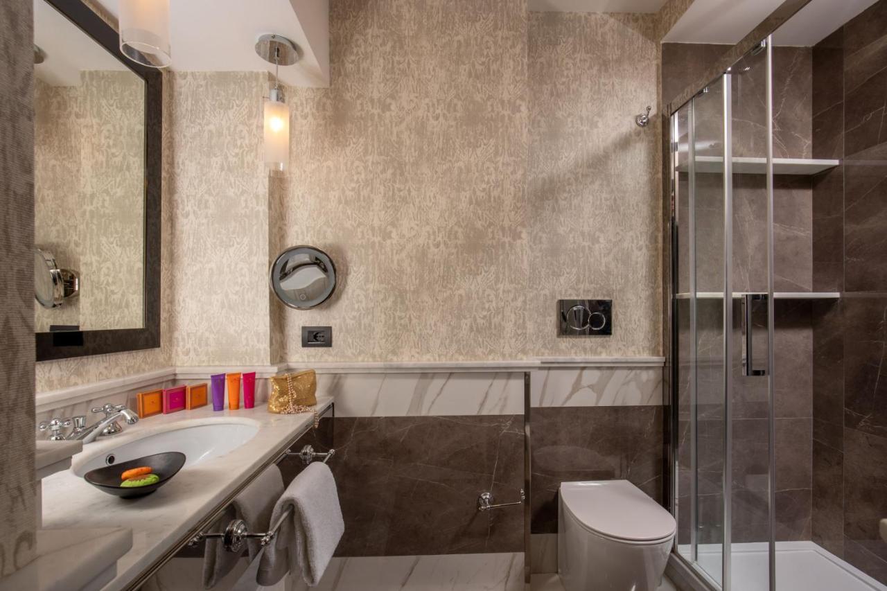 The At The Spanish Steps Luxury Collection - Mario De' Fiori Hotel 3*